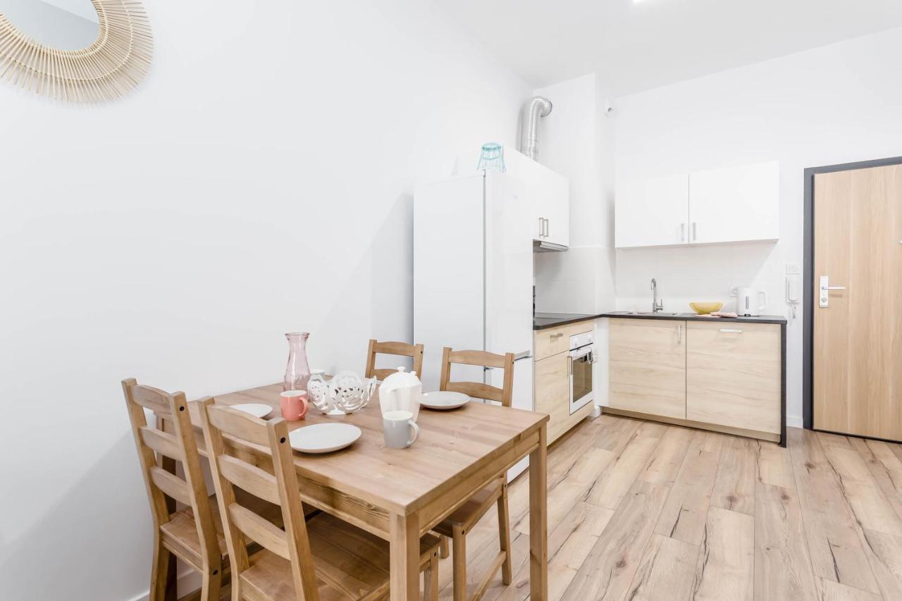 Chill Apartments Marywilska วอร์ซอ ภายนอก รูปภาพ